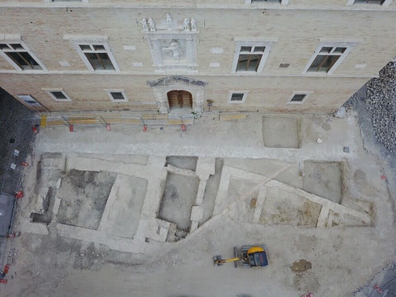 Gli scavi a Piazza ColocciDi alto interesse storico le strutture medievali emerse